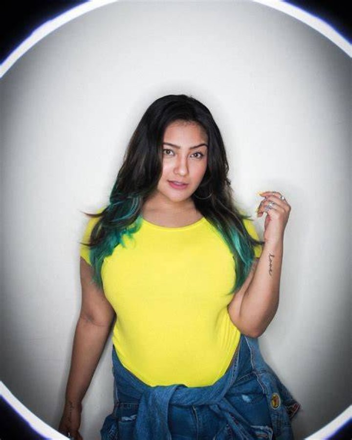 Aashika bhatia tik tok