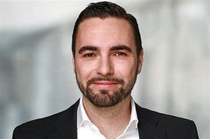 Adrian Chac&oacute;n