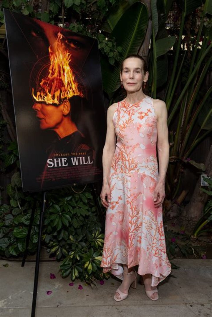 Alice Krige Net Worth