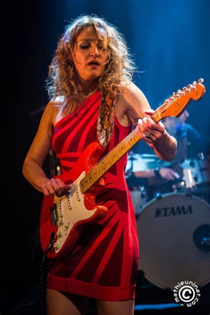Ana Popovic Net Worth 2024