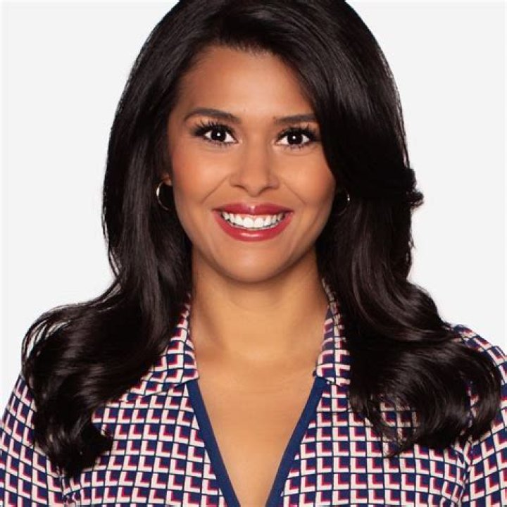 Andrea Flores