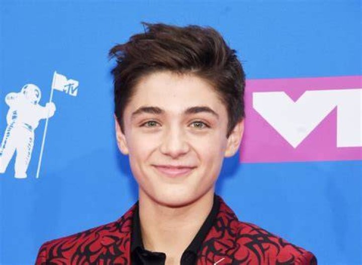 Asher Angel Net Worth - How Much Does Asher Angel Make?