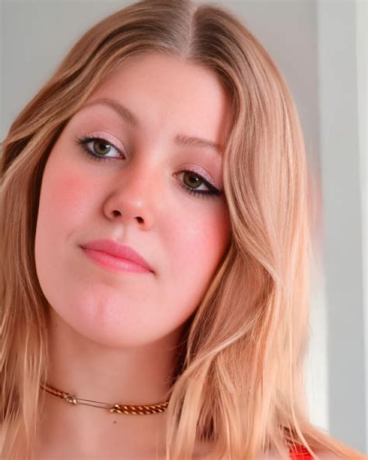 Claudia García Net Worth