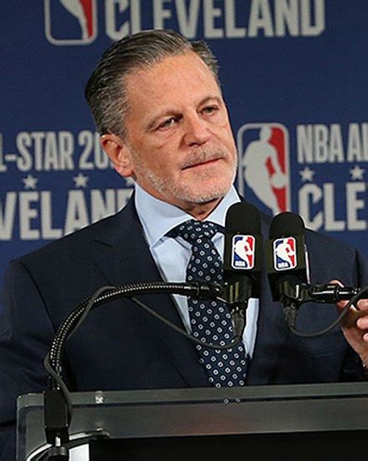 dan gilbert cleveland cavaliers