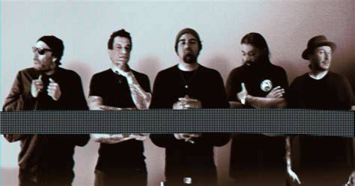 Deftones' Chino Moreno Picks 5 Great Non-Metal Albums for Metalheads | Revolver