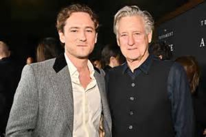 Does Bill Pullman Have A Limp In Real Life?