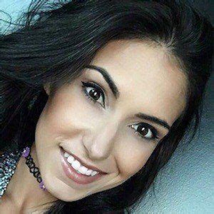 Elena Cruz Net Worth