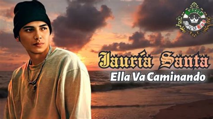 Ella Va Caminando