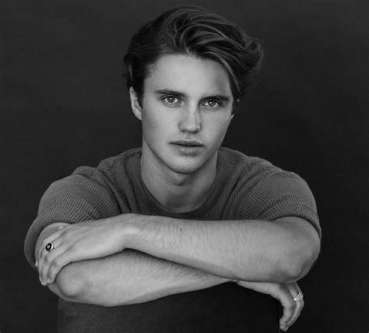 George Sear Net Worth