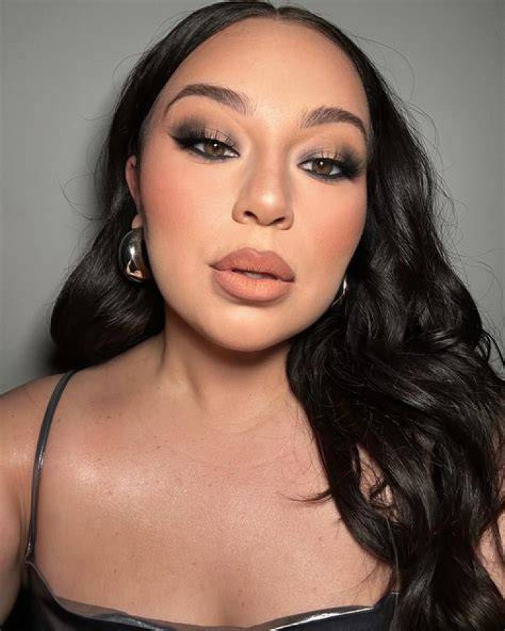 Hilary Montez