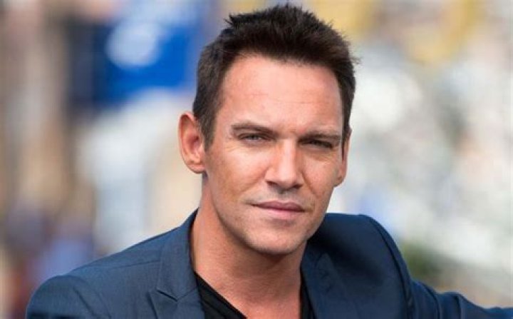 Jonathan Rhys Meyers net worth Jonathan Rhys Meyers net worth