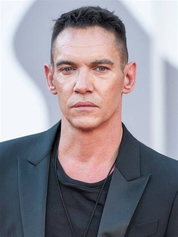 Jonathan Rhys Meyers personal struggles Jonathan Rhys Meyers personal struggles