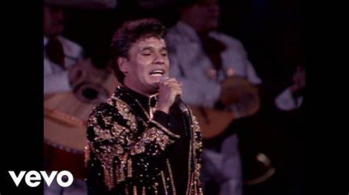 Juan Gabriel - Amor Eterno (En Vivo [Desde el Instituto Nacional de Bellas Artes]) - what are the best songs to play at a funeral