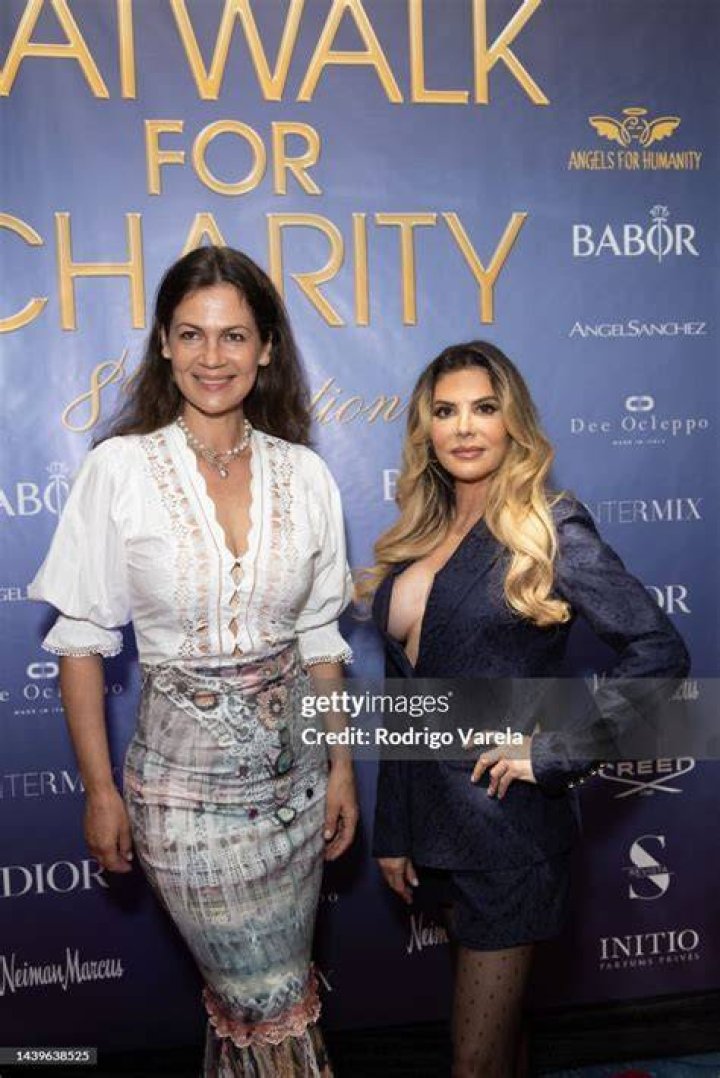 julia lemigova philanthropy