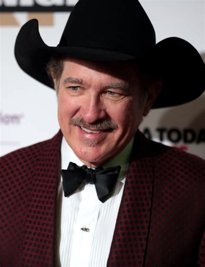 kix brooks net worth