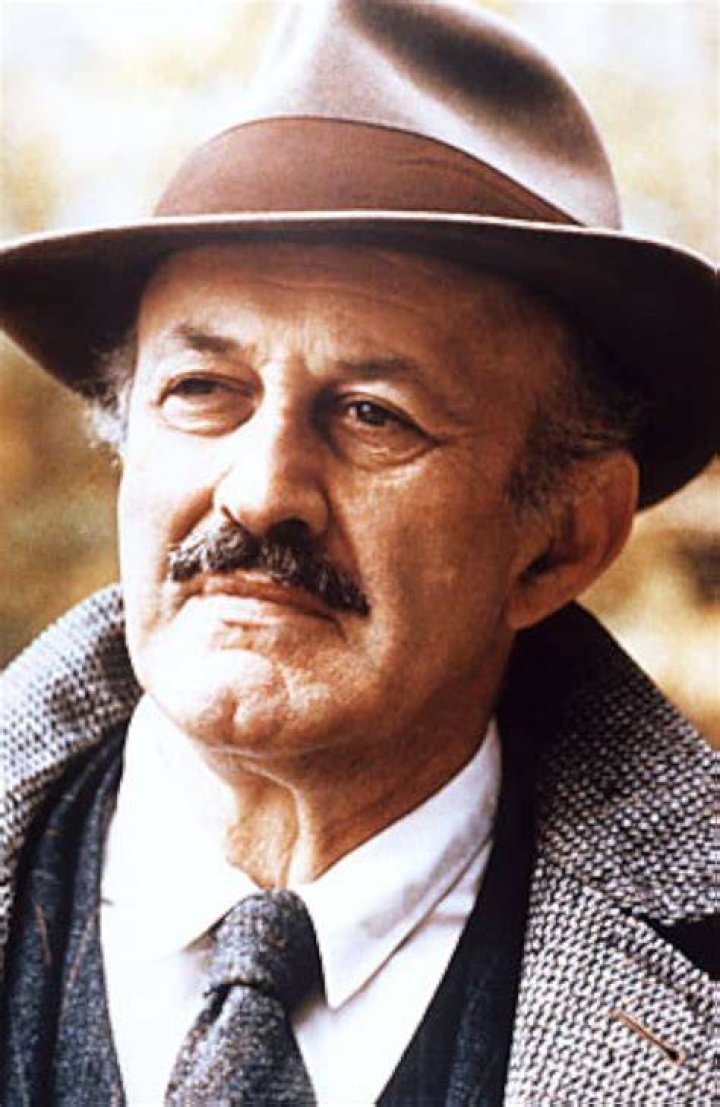 Lee J. Cobb Height