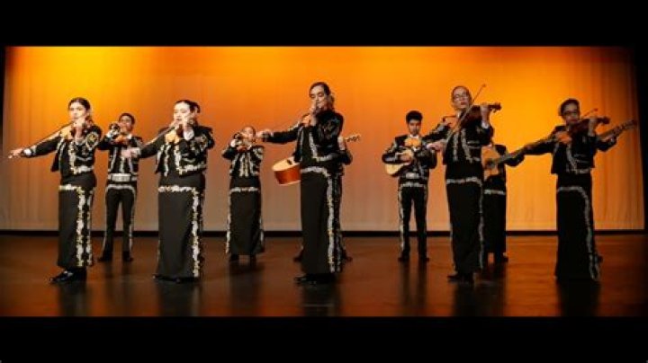 Mariachi Chavez - El Cascabel - what are the best songs to play at a funeral