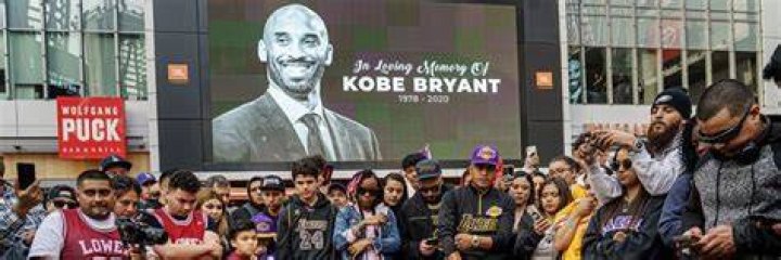 Mariachis honor Kobe Bryant with 'Amor Eterno’ outside Staples Center I ABC7 - what is a good song to play at a funeral