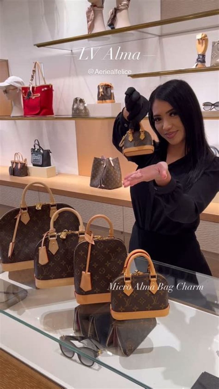 Mulan Vuitton Physical Appearance