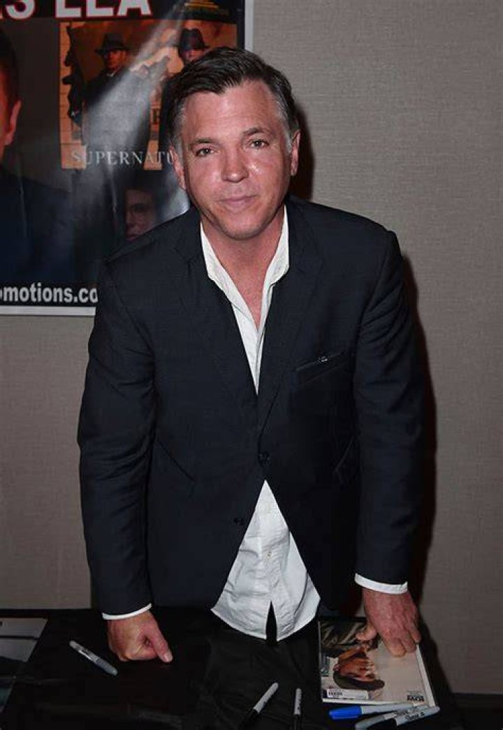 Nicholas Lea