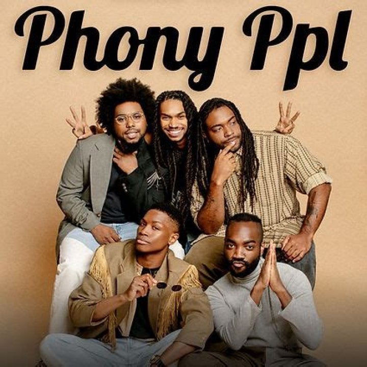 Phony Ppl's Photo