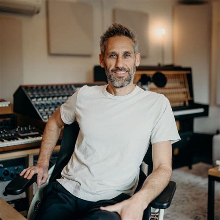 Rob Simonsen