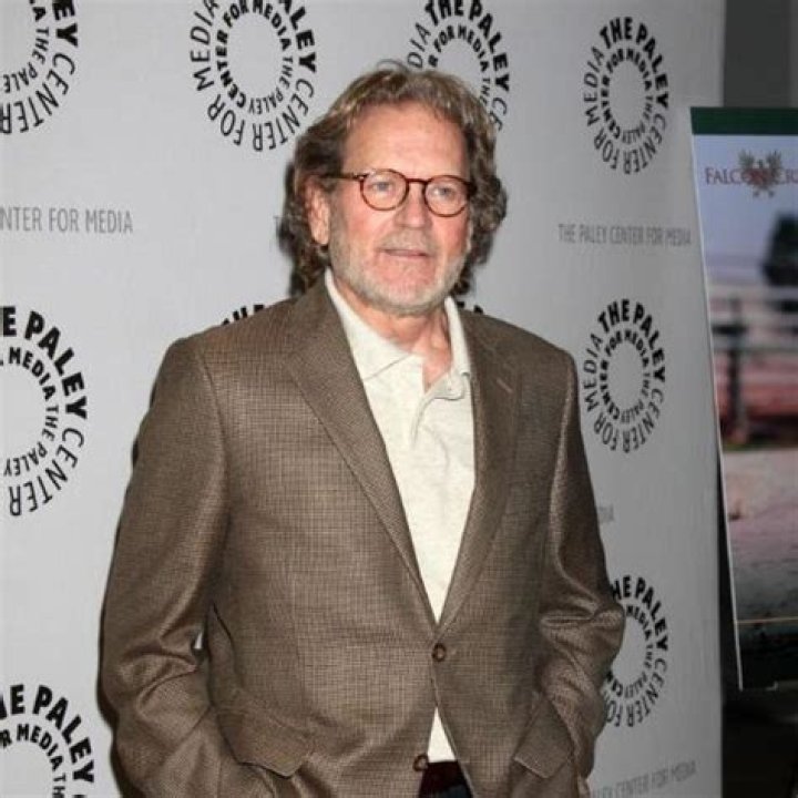 Robert Foxworth Net Worth