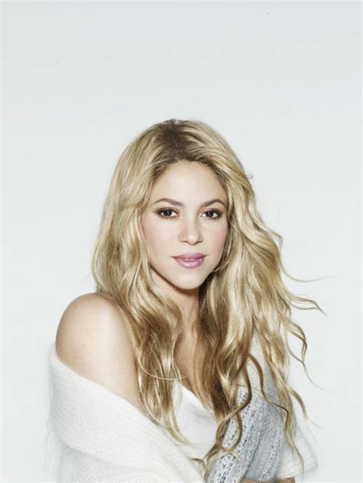 Shakira Shakira