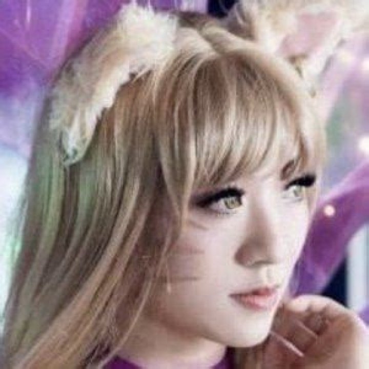 Stella Chuu Net Worth